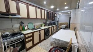 Bakı, köhnə tikili 3 otaqlı, satılır, 125 m²  , Sabunçu rayonu, Bakıxanov qəs.