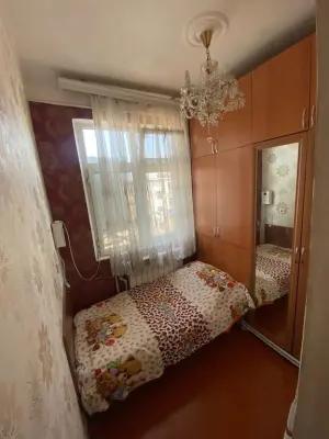 Bakı, köhnə tikili 1 otaqlı, satılır, 30 m²  , Nəsimi rayonu, 4-cü mikrorayon