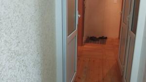 Bakı, köhnə tikili 2 otaqlı, satılır, 60 m²  , Binəqədi rayonu, 8-ci mikrorayon