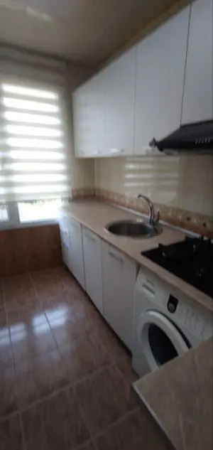 3 otaqlı köhnə tikili, satılır, 75 m², Bakı, Binəqədi rayonu, 7-ci mikrorayon
