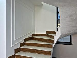 Bakı, bağ/həyət evi 5 otaqlı, satılır, 210 m² , 2.5 sot , Xəzər rayonu, Buzovna