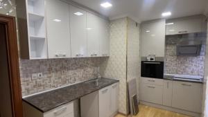 Bakı, köhnə tikili 3 otaqlı, satılır, 105 m²  , Yasamal rayonu, Yasamal qəs.