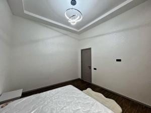 Bakı, həyət evi 4 otaqlı, satılır, 180 m² , 4 sot , Xəzər rayonu, Mərdəkan