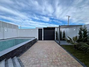 Bakı, həyət evi 5 otaqlı, satılır, 200 m² , 3.5 sot , Xəzər rayonu, Şüvəlan