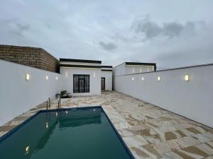 Bakı, həyət evi 3 otaqlı, satılır, 110 m² , 2.5 sot , Xəzər rayonu, Şüvəlan