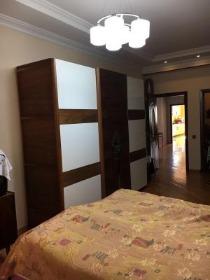 Bakı, yeni tikili 3 otaqlı, satılır, 140 m²  , Yasamal rayonu