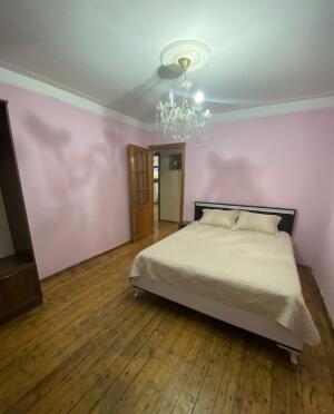 Bakı, köhnə tikili 3 otaqlı, satılır, 70 m²  , Nərimanov rayonu