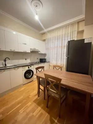 Bakı, köhnə tikili 2 otaqlı, kirayə, 65 m²  , Səbail rayonu, Bayıl qəs.