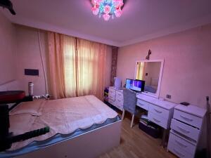 Bakı, köhnə tikili 3 otaqlı, satılır, 70 m²  , Suraxanı rayonu, Qaraçuxur qəs.