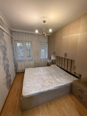 Bakı, köhnə tikili 3 otaqlı, satılır, 63 m²  , Nizami rayonu, 8-ci kilometr