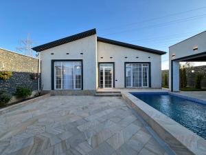 Bakı, həyət evi 4 otaqlı, satılır, 160 m² , 4 sot , Xəzər rayonu, Şüvəlan