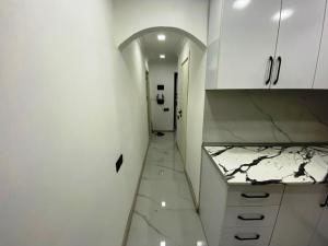 Bakı, köhnə tikili 2 otaqlı, satılır, 44 m²  , Nizami rayonu, 8-ci kilometr