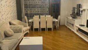 Bakı, yeni tikili 4 otaqlı, satılır, 180 m²  , Nəsimi rayonu