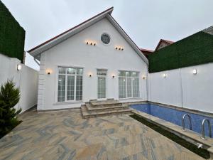 Bakı, həyət evi 4 otaqlı, satılır, 140 m² , 2.5 sot , Xəzər rayonu, Şüvəlan