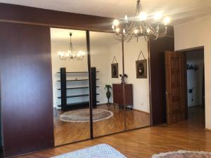 Bakı, köhnə tikili 5 otaqlı, satılır, 160 m²  , Nəsimi rayonu