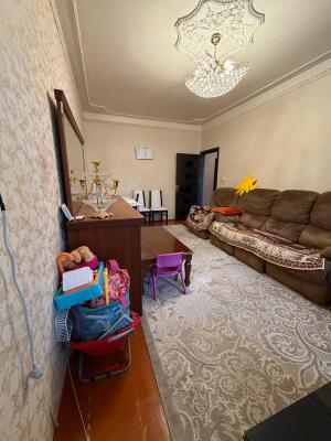 Bakı, köhnə tikili 3 otaqlı, satılır, 90 m²  , Nizami rayonu