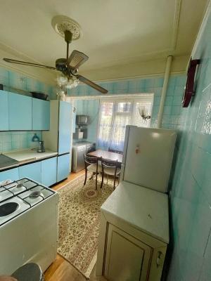 Bakı, köhnə tikili 2 otaqlı, satılır, 70 m²  , Nəsimi rayonu