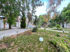 Bakı, həyət evi 5 otaqlı, satılır, 270 m² , 9 sot , Xəzər rayonu, Şüvəlan
