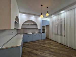 Bakı, bağ/həyət evi 5 otaqlı, satılır, 210 m² , 2.5 sot , Xəzər rayonu, Buzovna