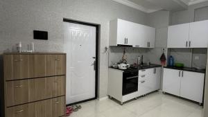 Sumqayıt, yeni tikili 2 otaqlı, günlük kirayə, 55 m²  