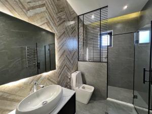 Bakı, həyət evi 5 otaqlı, satılır, 360 m² , 8 sot , Xəzər rayonu, Şüvəlan