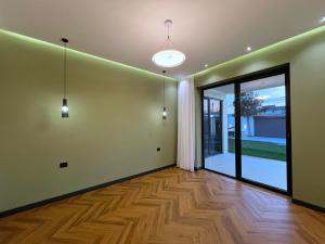 Bakı, həyət evi 5 otaqlı, satılır, 250 m² , 7.2 sot , Xəzər rayonu, Mərdəkan