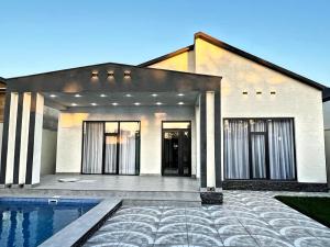 Bakı, bağ/həyət evi 4 otaqlı, satılır, 150 m² , 3.3 sot , Xəzər rayonu, Şüvəlan