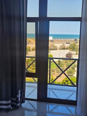 Bakı, yeni tikili 3 otaqlı, satılır, 130 m²  , Xəzər rayonu, Buzovna
