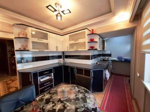 Bakı, köhnə tikili 3 otaqlı, satılır, 90 m²  , Nizami rayonu, 8-ci kilometr