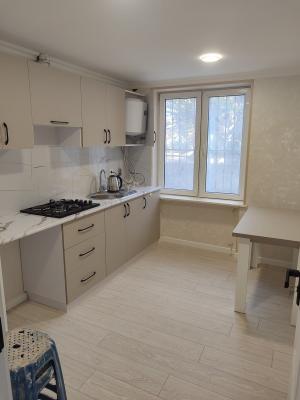 Bakı, köhnə tikili 3 otaqlı, satılır, 56 m²  , Suraxanı rayonu, Əmircan qəs.