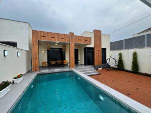 Bakı, həyət evi 4 otaqlı, satılır, 160 m² , 3 sot , Xəzər rayonu, Şüvəlan