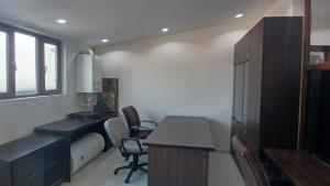 Bakı, yeni tikili 4 otaqlı, satılır, 130 m²  , Nəsimi rayonu, 4-cü mikrorayon