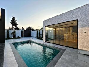 Bakı, bağ/həyət evi 4 otaqlı, satılır, 170 m² , 4 sot , Xəzər rayonu, Şüvəlan