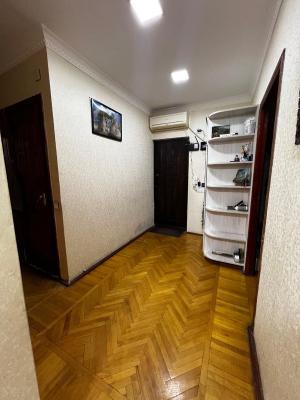 Bakı, köhnə tikili 5 otaqlı, satılır, 120 m²  , Yasamal rayonu, Yeni Yasamal qəs.