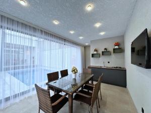 Bakı, həyət evi 4 otaqlı, satılır, 180 m² , 4 sot , Xəzər rayonu, Mərdəkan