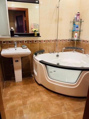 Gəncə, köhnə tikili 4 otaqlı, satılır, 94 m²  