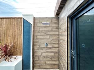 Bakı, həyət evi 4 otaqlı, satılır, 250 m² , 4 sot , Xəzər rayonu, Şüvəlan