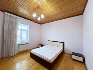 Bakı, həyət evi 5 otaqlı, satılır, 170 m² , 6 sot , Xəzər rayonu, Şüvəlan