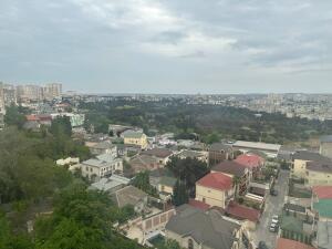 Bakı, köhnə tikili 4 otaqlı, satılır, 110 m²  , Nizami rayonu, 8-ci kilometr