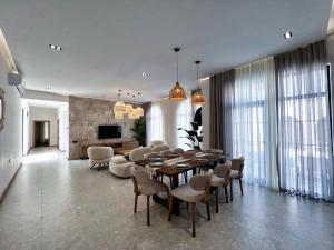 Bakı, həyət evi 4 otaqlı, satılır, 200 m² , 5.1 sot , Xəzər rayonu, Şüvəlan