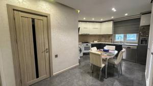 Bakı, yeni tikili 3 otaqlı, satılır, 92 m²  , Səbail rayonu, Bayıl qəs.