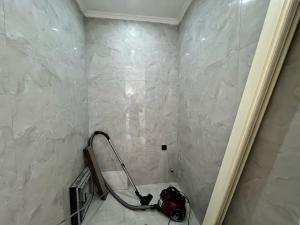 Bakı, həyət evi 5 otaqlı, satılır, 230 m² , 6 sot , Xəzər rayonu, Şüvəlan