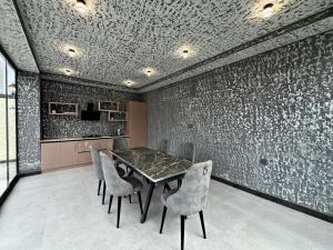 Bakı, bağ/həyət evi 4 otaqlı, satılır, 200 m² , 5 sot , Xəzər rayonu, Mərdəkan