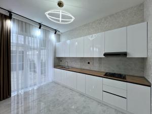 Bakı, həyət evi 4 otaqlı, satılır, 140 m² , 2.5 sot , Xəzər rayonu, Şüvəlan