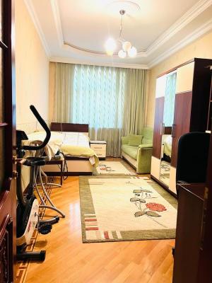 Bakı, köhnə tikili 5 otaqlı, satılır, 120 m²  , Yasamal rayonu, Yasamal qəs.