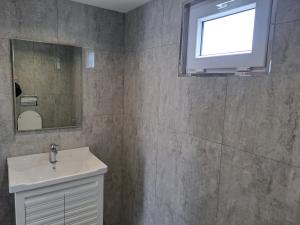 Bakı, həyət evi 5 otaqlı, satılır, 310 m² , 3.5 sot , Səbail rayonu, Badamdar qəs.