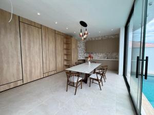 Bakı, həyət evi 4 otaqlı, satılır, 200 m² , 6 sot , Xəzər rayonu, Mərdəkan