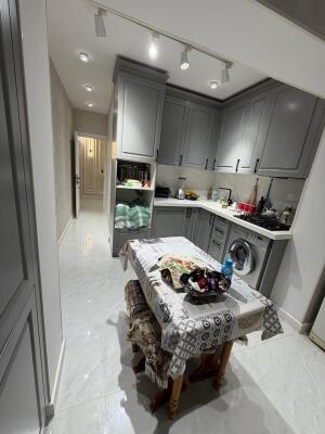 Bakı, köhnə tikili 4 otaqlı, satılır, 100 m²  , Yasamal rayonu, Yeni Yasamal qəs.