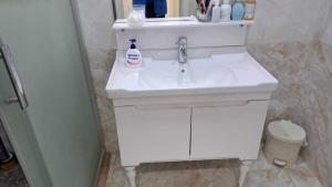 Bakı, yeni tikili 2 otaqlı, kirayə, 65 m²  , Xətai rayonu