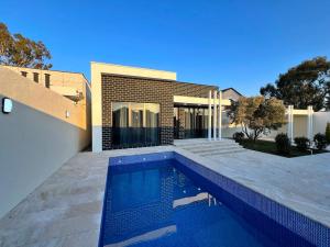 Bakı, həyət evi 4 otaqlı, satılır, 160 m² , 4 sot , Xəzər rayonu, Şüvəlan